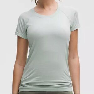 Swiftly Tech Short-Sleeve Shirt 2.0 Hip Length